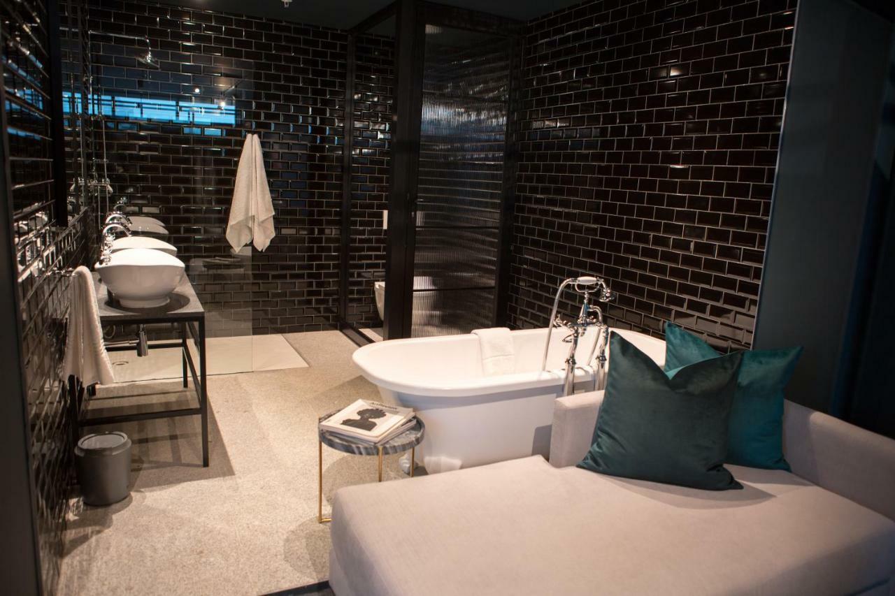 Cartel House Hotel On Loop เคปทาวน์ ภายนอก รูปภาพ